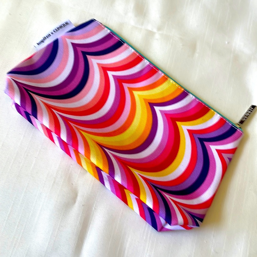 CLINIQUE KAPITZA MAKE UP OR COSMETICS BAG NEW